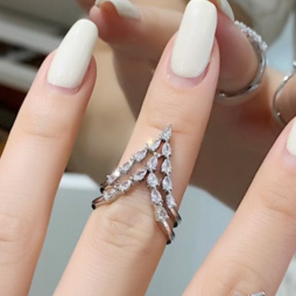 Bling Pointed Rhinestone Adjustable Crystal Ring - Picture 2 of 3